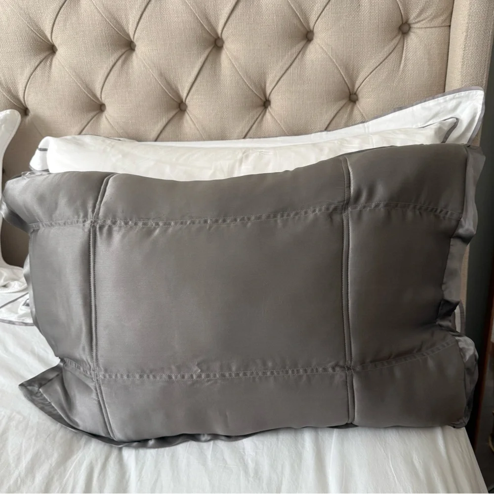 DONNA KARAN HOME 100% Silk Charcoal Standard Queen Sham Bedding 20in x 30in